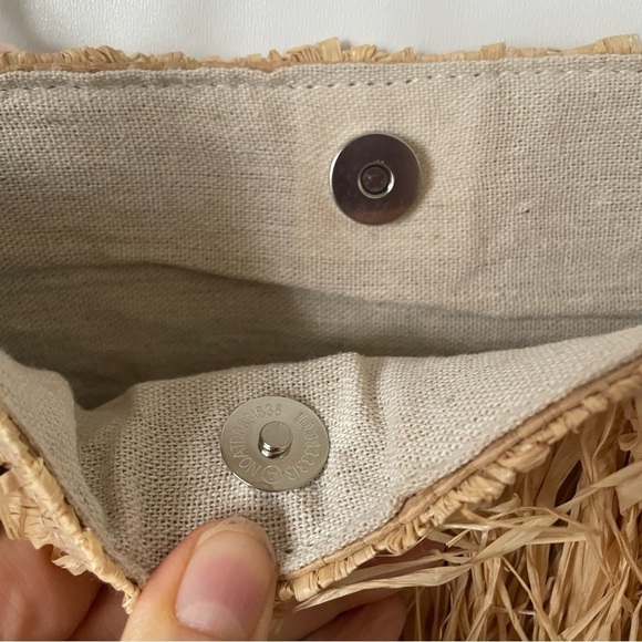 New with tags Poppy & Peonies Fiesta Fringe Beach Straw Tote - Picture 8 of 10